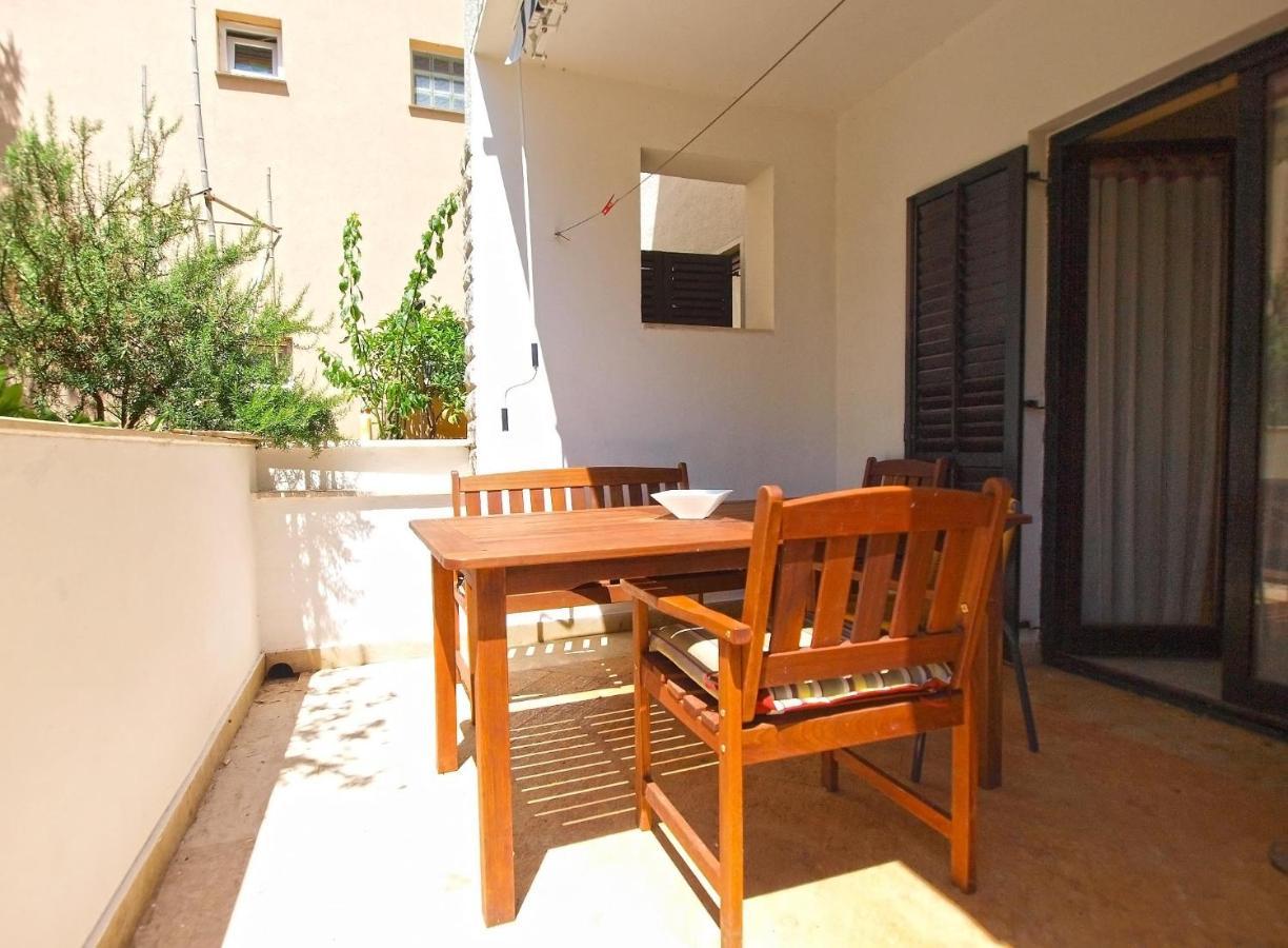 Apartments Puntizela 727 Pola Esterno foto