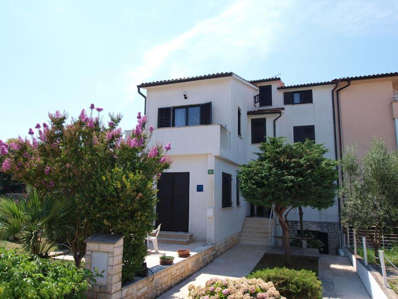 Apartments Puntizela 727 Pola Esterno foto