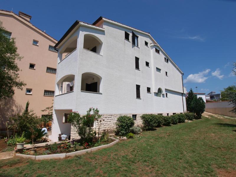 Apartments Puntizela 727 Pola Esterno foto
