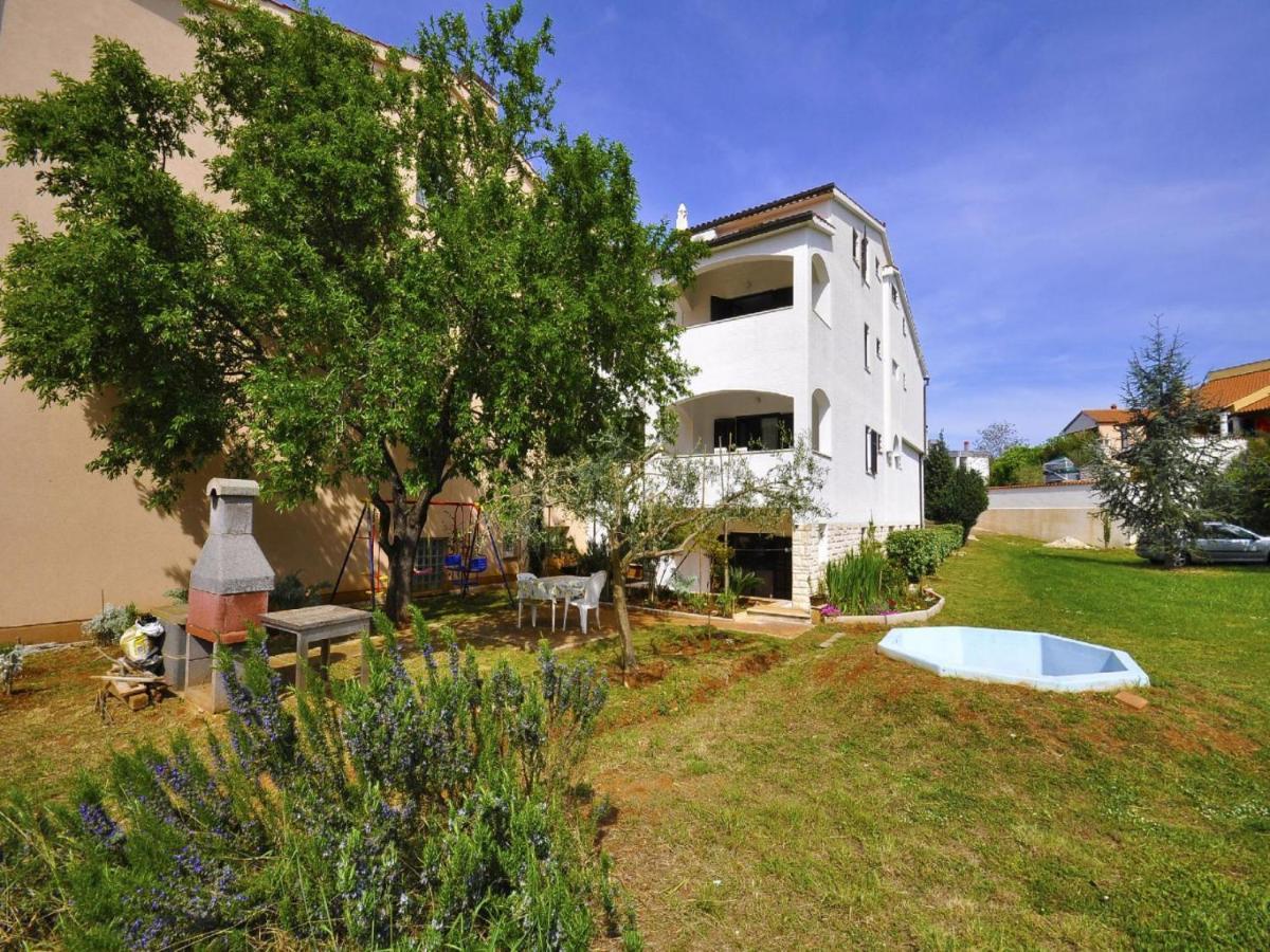 Apartments Puntizela 727 Pola Esterno foto